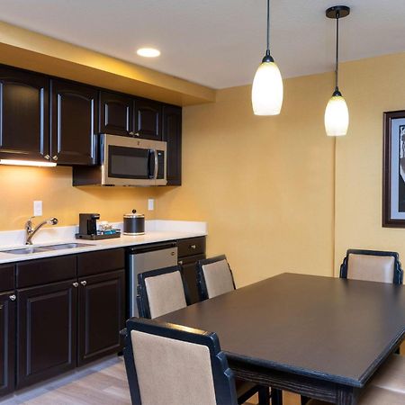 Hampton Inn Голланд Екстер'єр фото