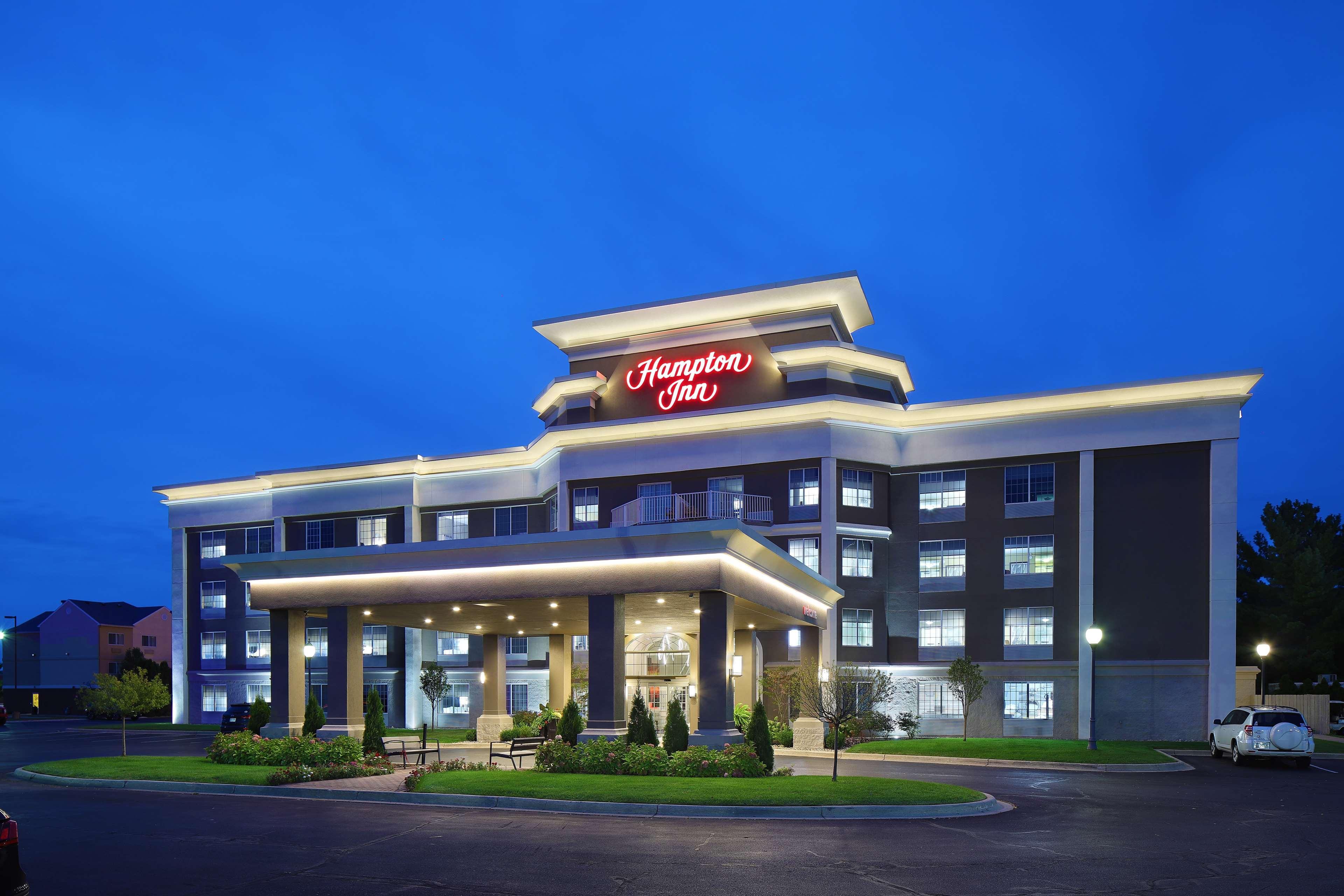 Hampton Inn Голланд Екстер'єр фото