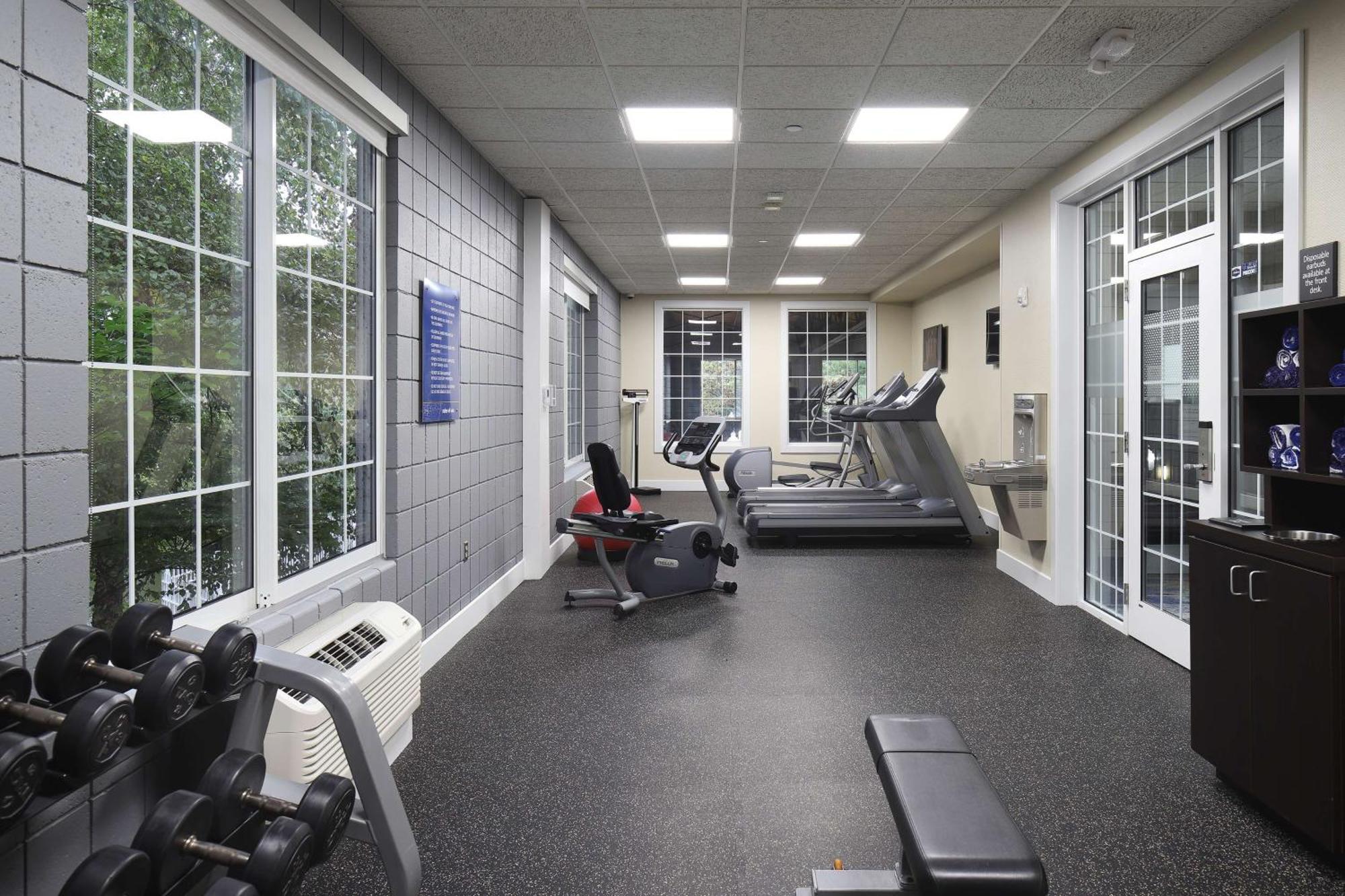 Hampton Inn Голланд Екстер'єр фото
